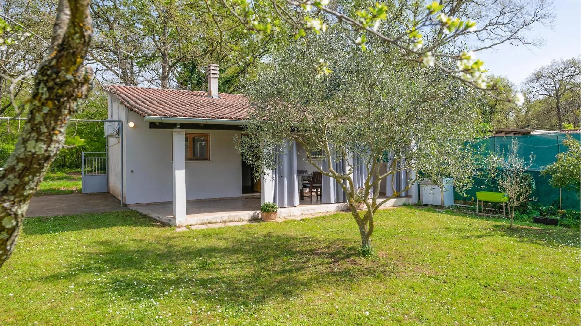 Pet Friendly Home In Valbandon With Wi-Fi location