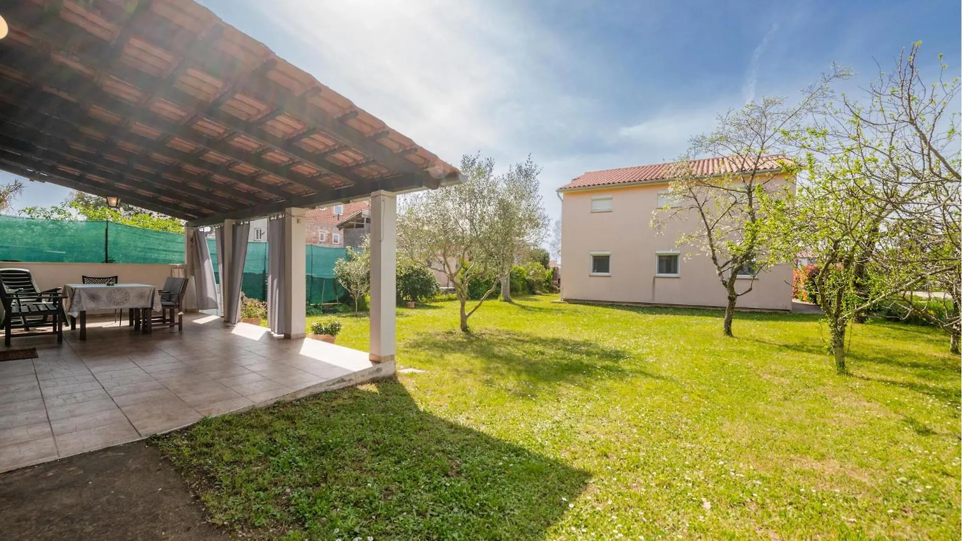 Pet Friendly Home In Valbandon With Wi-Fi Kroatien